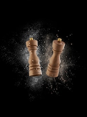 Cole & Mason Natural Beech London 180mm Salt and Pepper Mills - Image 4 of 6