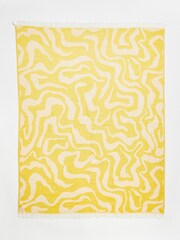 Oliver Bonas Yellow Galia Agate Jacquard Throw - Image 3 of 4