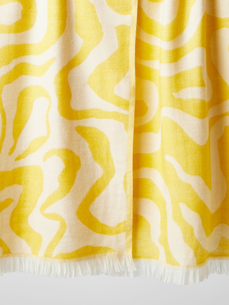Oliver Bonas Yellow Galia Agate Jacquard Throw - Image 4 of 4 Oliver Bonas Yellow Galia Agate Jacquard Throw - Image 4 of 4