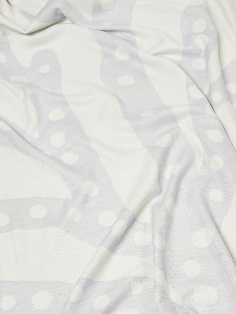 Oliver Bonas Lilac Purple Coral Lilac Jacquard Throw - Image 4 of 4