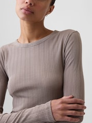Cooles Braun - Gap Essential Ribbed Pointelle Long Sleeve T-Shirt - Bild 4 von 5
