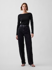 Melns - Gap CloseKnit džersijas T-krekls ar izliektu mugurpusi - Attēls 3 no 4