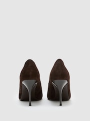 다크 초콜릿 - Reiss Tilly Suede Pointed-Toe Mid-Heel Court Shoes - 5의 이미지 4