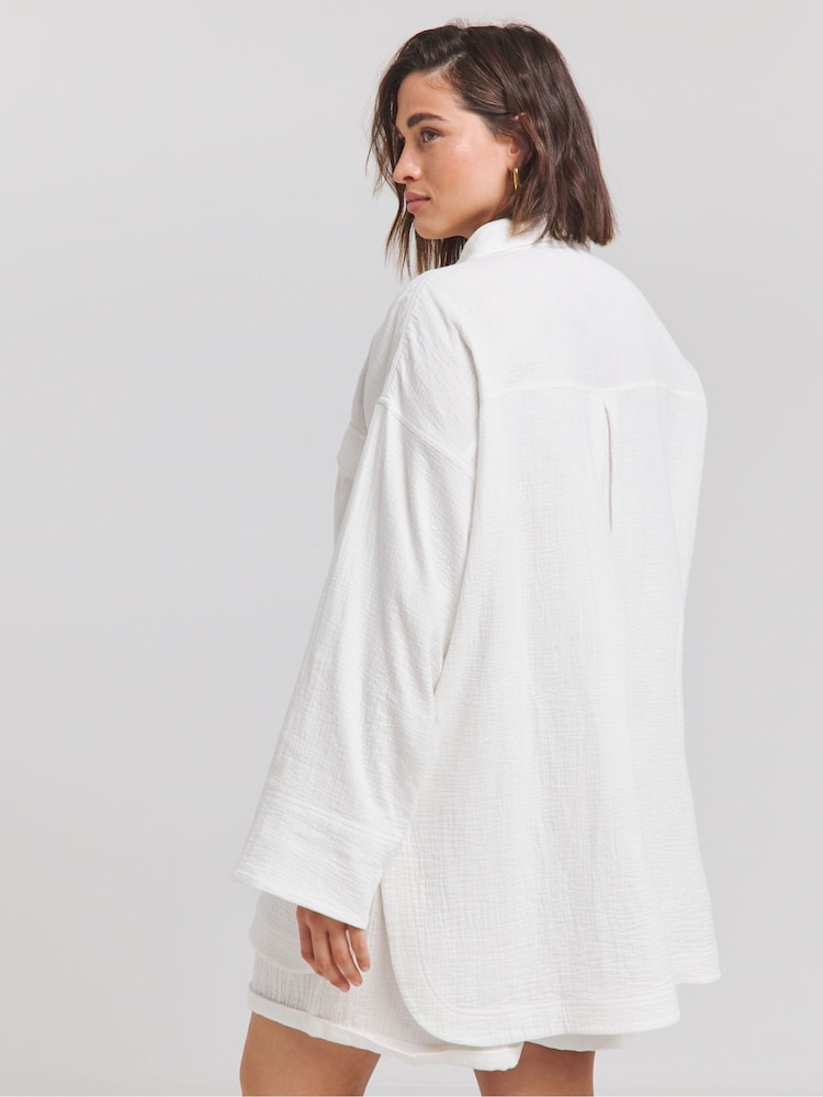 Simply Be White Cheesecloth Double Pocket Oversized 100% Cotton Shirt - Image 2 of 4