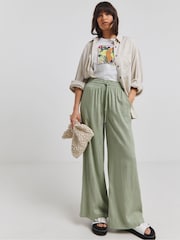 Simply Be White Cheetah Embellished T-Shirt With Linen - Image 4 of 4