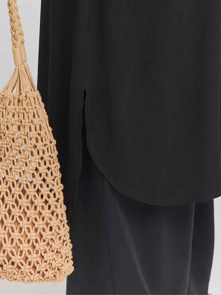 Simply Be Black Longline Crinkle Shirt - Image 4 of 4