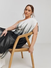 Simply Be White Ombre Plisse Maxi Dress - Image 4 of 5