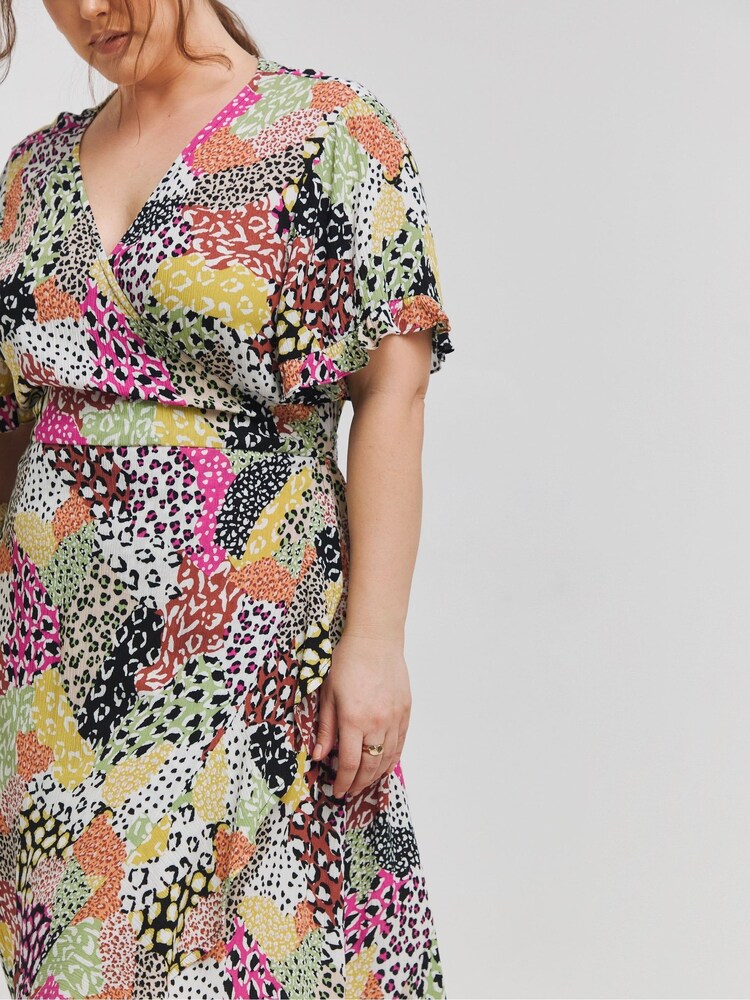 Simply Be White Crinkle Wrap Midi Dress - Image 4 of 4