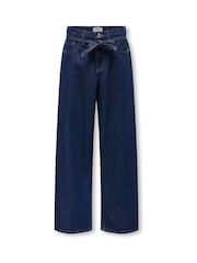 ONLY KIDS Calça jeans infantil de cintura regular e perna reta com cinto de amarrar. - Imagem 1 de 3