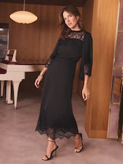 أسود - Love & Roses Lace Detail Angel Sleeve Midaxi Dress - Image 3 of 4