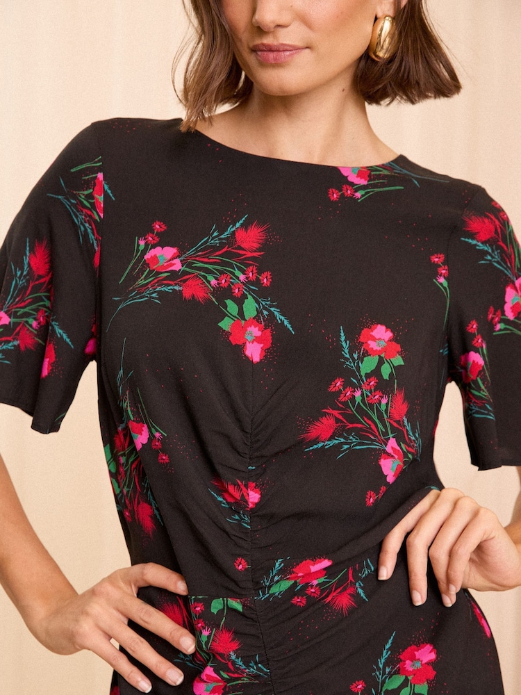 Love & Roses Black Floral Petite Ruched Flutter Sleeve Midi Dress - Image 2 of 4
