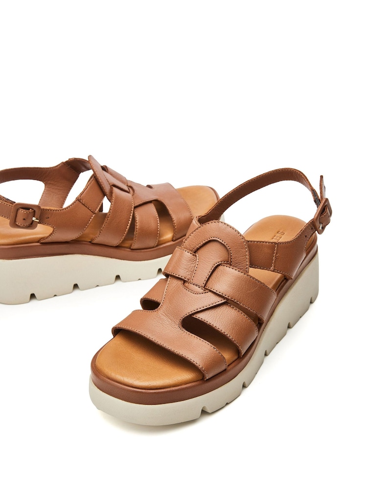 Moda in Pelle SH Strake T-Strap Fisherman Sandals on Medium  Wedges - Image 4 of 4