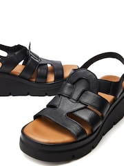 Moda in Pelle SH Strake T-Strap Fisherman Sandals on Medium  Wedges - Image 4 of 4
