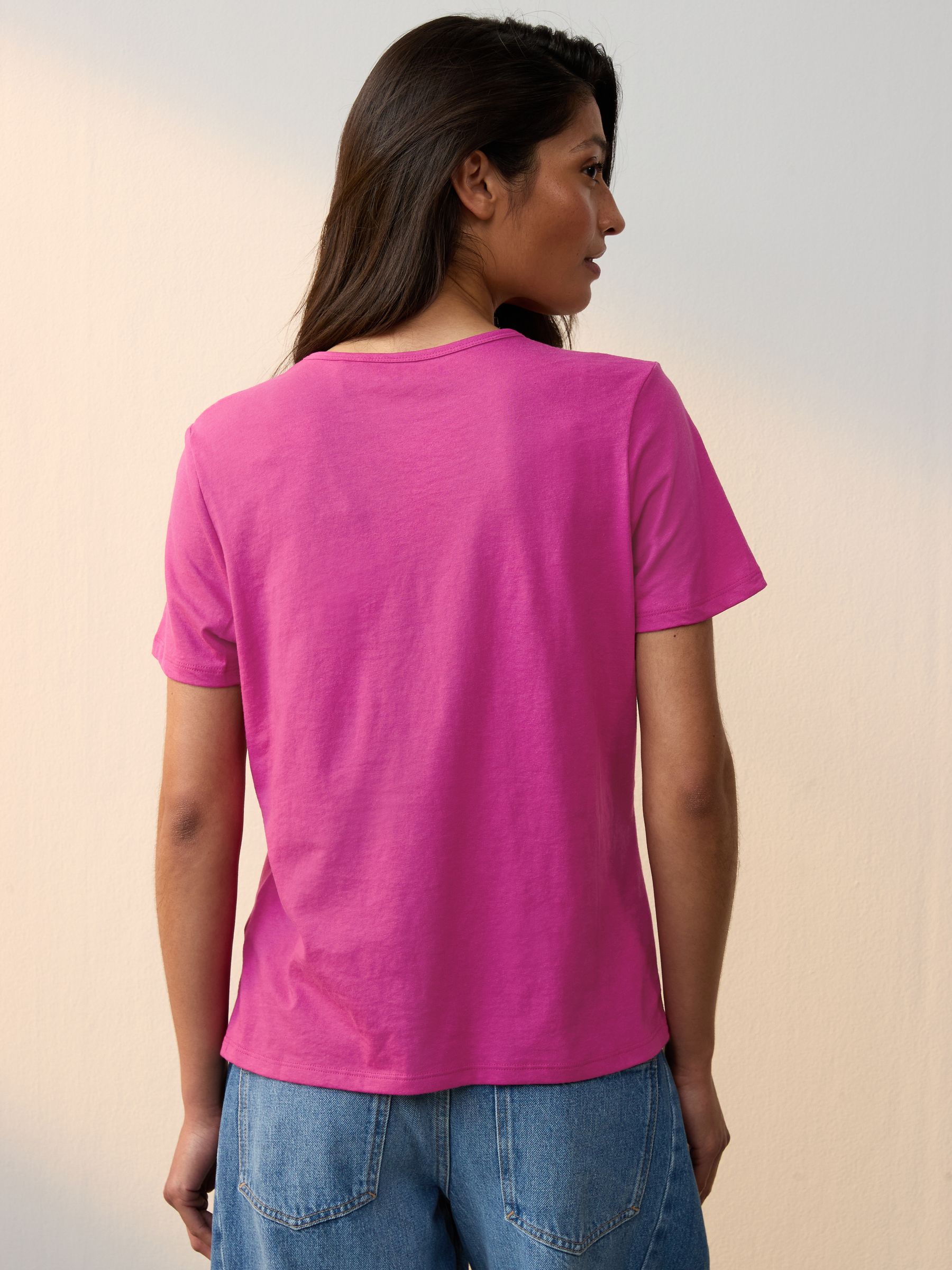 T-shirt with cut out, Pink - Sisley