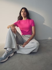 Rosa frambuesa - Camiseta de manga corta de canalé con diseño suave al tacto con TENCEL™ Lyocell - Imagen 3 de 7