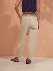Nature - Pantalon Stay Smart Barrel Leg en lin riche - Image 3 of 8