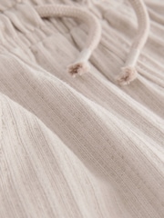 Светло-бежевая Off White - Легкие фактурные трикотажные шорты (3mths-7yrs) - Изображение 3 из 4
