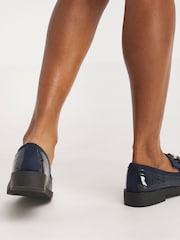 Simply Be Extra Wide Fit Tassle Trim Slippers with Cut Loafers - Imagen 2 de 5