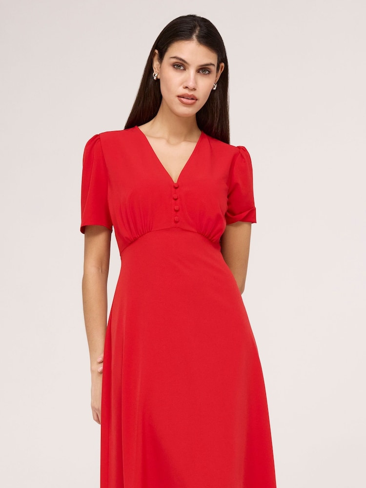 Finery Petite Nieve Midikleid mit V-Ausschnitt - Bild 4 von 4 Finery Petite Nieve Midikleid mit V-Ausschnitt - Bild 4 von 4