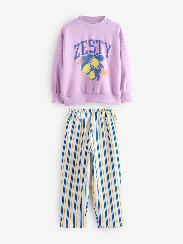 Lila mit Zitronenstreifen - Set aus Sweatshirt und Hose (3–16Jahre) - Bild 6 von 6 Lila mit Zitronenstreifen - Set aus Sweatshirt und Hose (3–16Jahre) - Bild 6 von 6