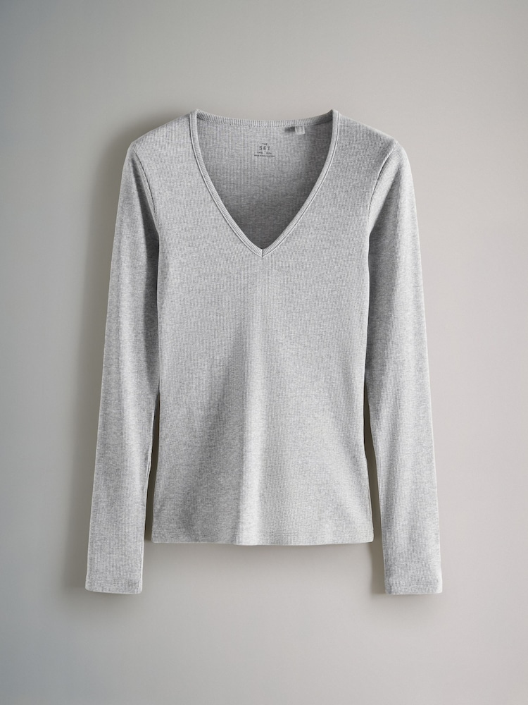 The Set Black/Cream/Light Grey/Wine Red 4 Pack Ribbed V-Neck Long Sleeve T-Shirts - Image 7 of 13