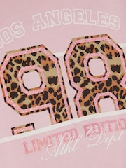 Conjunto de camiseta y pantalón corto con estampado de leopardo de River Island - Imagen 5 de 5