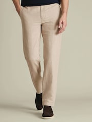 بنطلون تشينو من الكتان والقطن بتلبيس رشيق من Charles Tyrwhitt - صورة 1 من 7