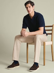 بنطلون تشينو من الكتان والقطن بتلبيس رشيق من Charles Tyrwhitt - صورة 4 من 7