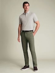 Жасыл - Кәдімгі пішін - Charles Tyrwhitt ең жақсы темір емес чиностары - 10суретінің 5 суреті