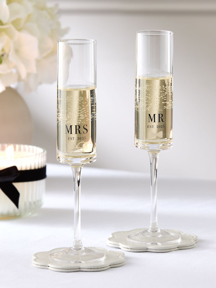 Set of 2 Clear Mr and Mrs Est 2025 Wedding Champagne Flutes - Image 1 of 4
