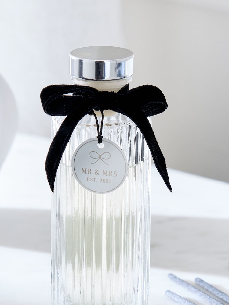Mr and Mrs Est 2025 Wedding Pure Linen Diffuser - Image 2 of 3