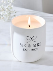 Black/White Mr and Mrs Est 2025 Wedding Pure Linen Single Wick Scented Candle - Image 2 of 3