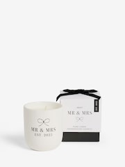 Black/White Mr and Mrs Est 2025 Wedding Pure Linen Single Wick Scented Candle - Image 3 of 3