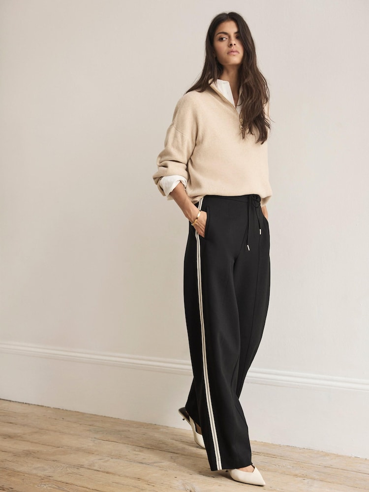 Musta - Mint Velvet Side Stripe Barrel Trousers - Kuva 1 / 8