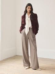 Mint Velvet Checked Contrast Waist Wide Leg Trousers - Obraz 1 z 8