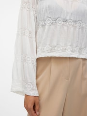 VERO MODA Boat Neck Lace Insert Blouse - Bild 5 von 6