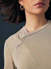 Бежевий - Футболки Twist Detail Premium Polymodal - Image 4 of 8
