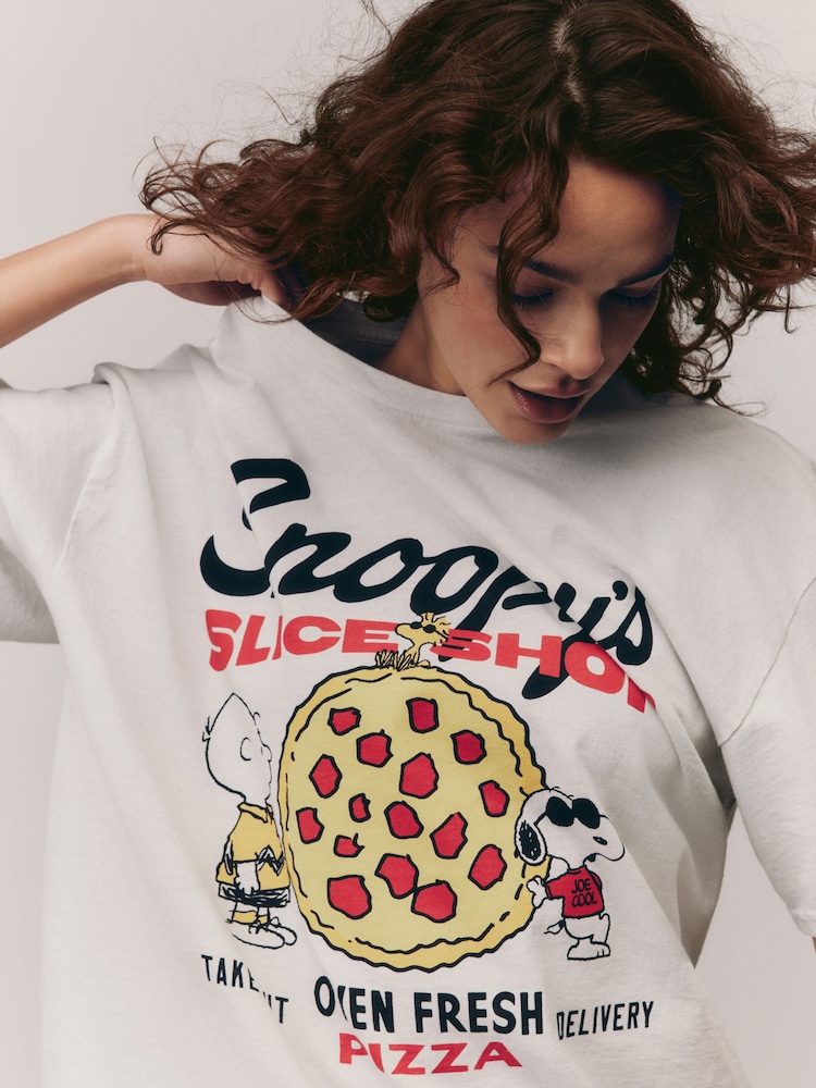 Ecru License Snoopy Pizza 100% Cotton Graphic T-Shirt - Image 5 of 5