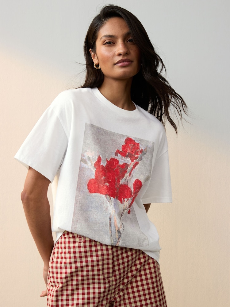 Weiß - Oversize-T-Shirt mit Matisse-Frontprint und kurzen Ärmeln aus 100 % Baumwolle - Bild 1 von 5