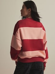 Burgundy Red/Pink - Suéter holgado de tela gruesa con diseño gráfico a rayas y eslogan de París - Imagen 3 de 8