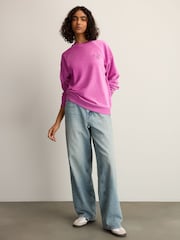 وردي مائل للأرجواني - Micro Corduroy Velvet Soft Touch Relaxed Fit Graphic Crew Neck Sweatshirt - صورة 2 من 7