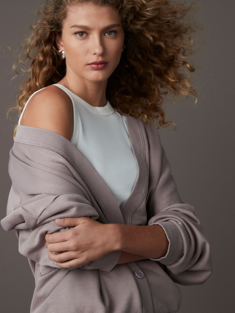 Malve/Violett - Sweatjacke in Relaxed-Fit mit Knopfleiste und Waschung - Bild 2 von 5 Malve/Violett - Sweatjacke in Relaxed-Fit mit Knopfleiste und Waschung - Bild 2 von 5