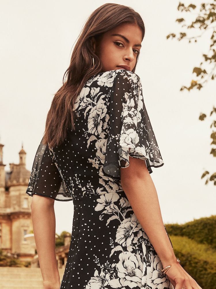 Lunares - Lipsy Flutter Sleeve Floral Chiffon Midi Dress - Imagen 4 de 4