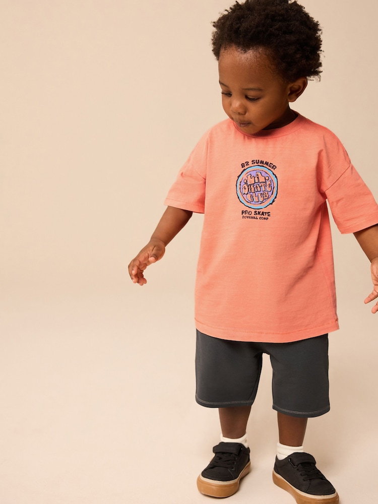 Naranja/negro - Short Sleeve T-Shirt & Carpenter Shorts Set (3mths-7yrs) - Imagen 1 de 8 Naranja/negro - Short Sleeve T-Shirt & Carpenter Shorts Set (3mths-7yrs) - Imagen 1 de 8