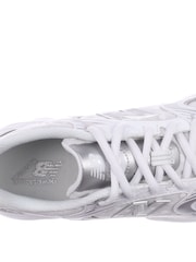 New Balance White Ecru Womens 530 Trainers - Image 11 of 11