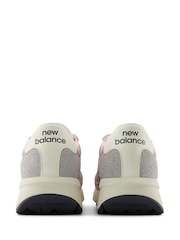 New Balance Pink Womens 327 Trainers - Image 5 of 5