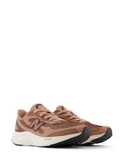 New Balance Rose Gold Womens Fresh Foam Arishi v4 Trainers - Image 4 of 10