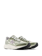 New Balance White/Green Womens Fresh Foam Arishi v4 Trainers - Image 7 of 16