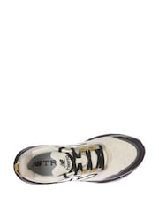 New Balance Cream Womens Fresh Foam X Hierro v9 Trainers - Image 7 of 11