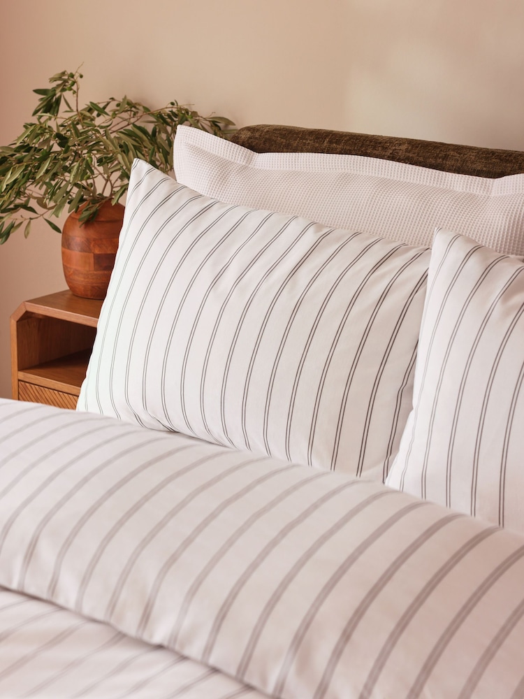 White Monochrome 100% Cotton Stripe Duvet Cover and Pillowcase Set - Image 2 of 4